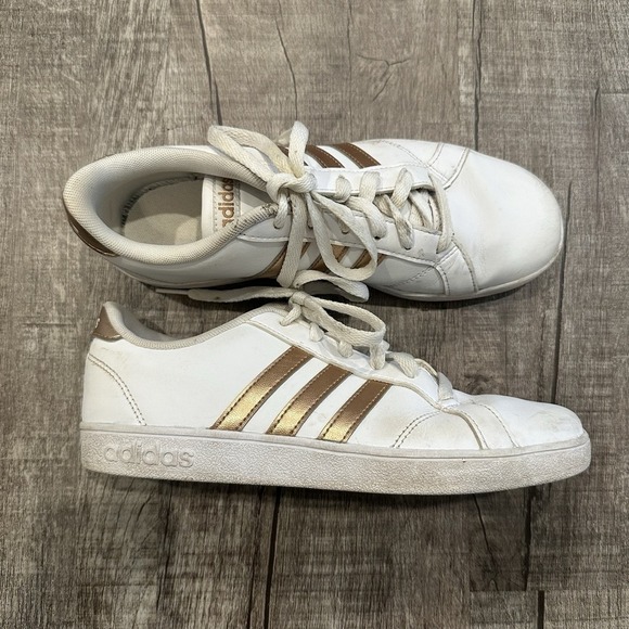 Adidas Baseline AQ0783 White Copper Sneakers Size 6 Big Kids‎ Lace Up Metallic - Picture 1 of 10